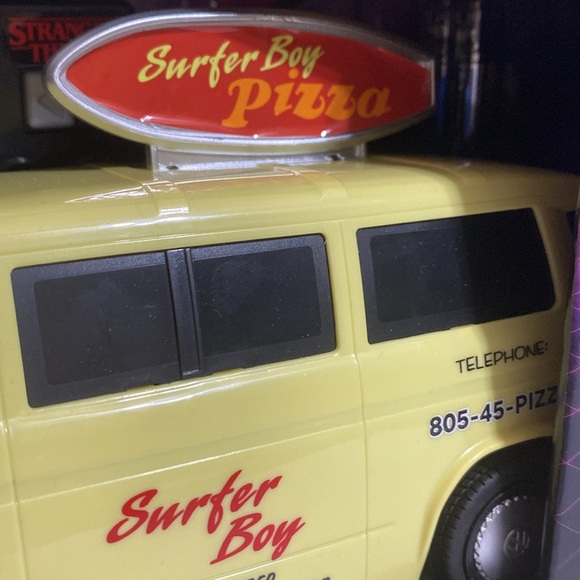 STRANGER THINGS SURFER BOY PIZZA VAN - Picture 5 of 16